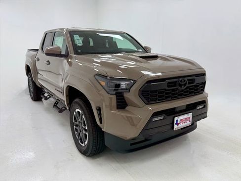 New 2026 Toyota Tacoma TRD Sport RWD image 2