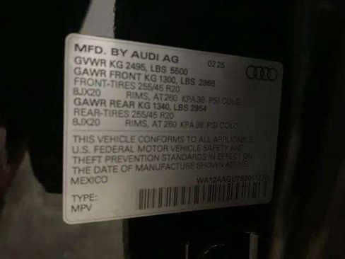 Used 2025 Audi Q5 Premium Plus w/ Premium Plus AWD/4WD image 16