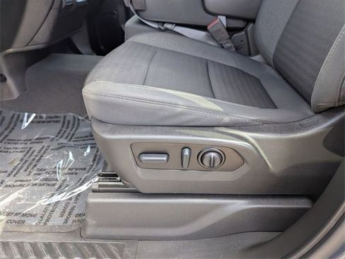 Used 2022 Chevrolet Silverado 1500 Custom image 9