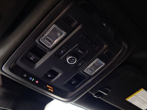 Used 2021 Cadillac Escalade ESV Premium Luxury w/ Driver Assist Tech Package AWD/4WD image 58