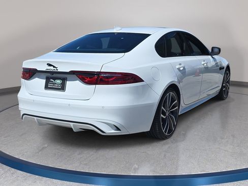 Used 2024 Jaguar XF R-Dynamic SE image 5