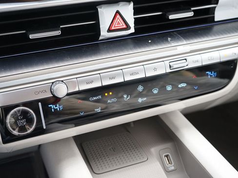 New 2025 Hyundai Ioniq 6 SEL AWD/4WD image 21