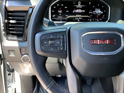 Used 2024 GMC Sierra 1500 AT4X w/ AT4X AEV Edition AWD/4WD image 10
