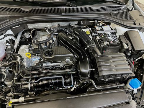 Used 2025 Volkswagen Jetta Sport image 33