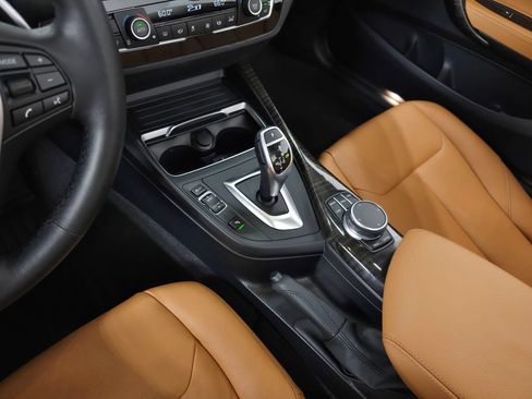 Used 2020 BMW 230i xDrive Convertible w/ Premium Package AWD/4WD image 30