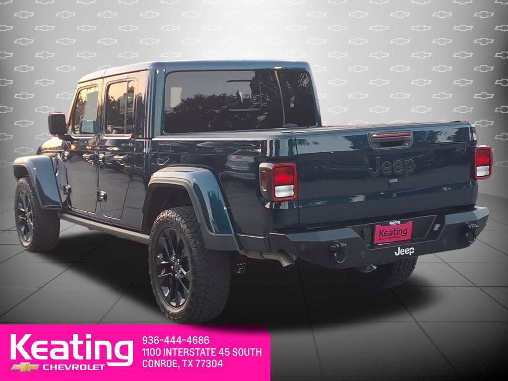 Used 2025 Jeep Gladiator Sport AWD/4WD image 2