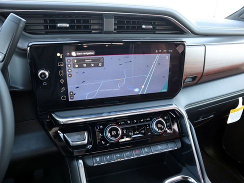 New 2025 GMC Sierra 2500 Denali Ultimate image 12