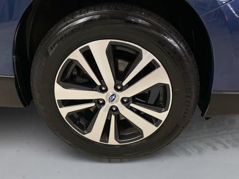 Used 2019 Subaru Outback 3.6R Limited AWD/4WD image 17