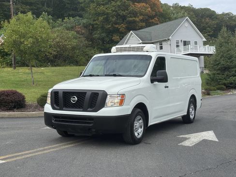 Used 2013 Nissan NV 2500 S w/ PWR Basic Pkg image 2