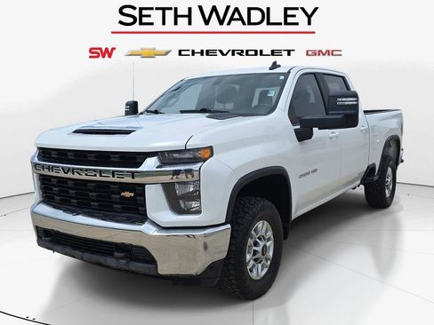 Used 2023 Chevrolet Silverado 2500 LT AWD/4WD image 3