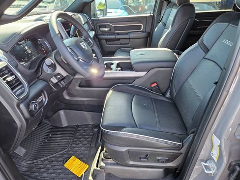 New 2026 RAM 3500 Laramie AWD/4WD image 17