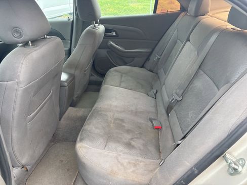 Used 2014 Chevrolet Malibu LS w/ Protection Package image 4