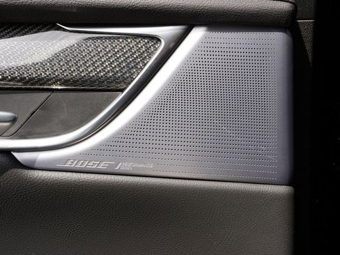 New 2025 Cadillac XT5 Sportv w/ LPO, Red Accent Package image 84