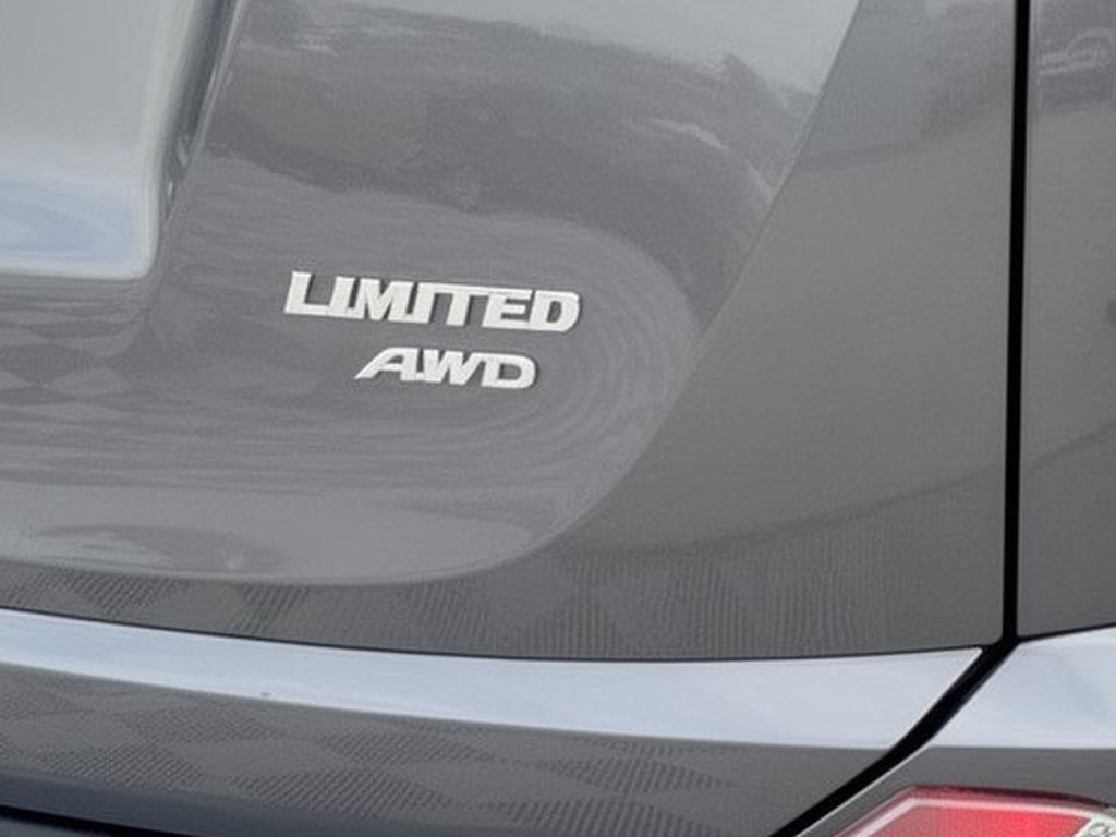 Used 2017 Toyota RAV4 Limited w/ Advanced Technology Package AWD/4WD image 31