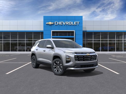New 2026 Chevrolet Equinox LT image 2