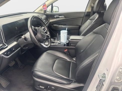 Used 2023 Kia Sportage EX FWD image 7