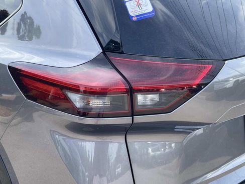 New 2026 Nissan Rogue Platinum AWD/4WD image 10