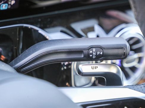 Used 2024 Mercedes-Benz GLA 35 AMG 4MATIC image 24