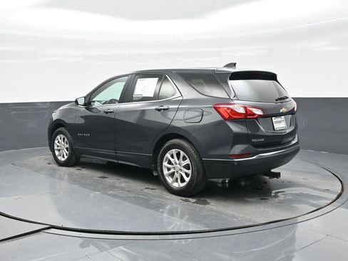 Used 2020 Chevrolet Equinox LT w/ Driver Convenience Package image 4