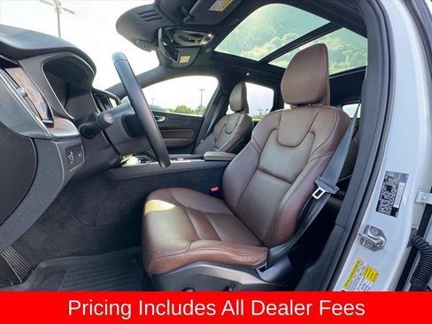 Used 2021 Volvo XC60 T5 Momentum w/ Protection Package Premier FWD image 16