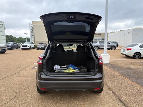 Used 2021 Nissan Rogue Sport S AWD/4WD image 14