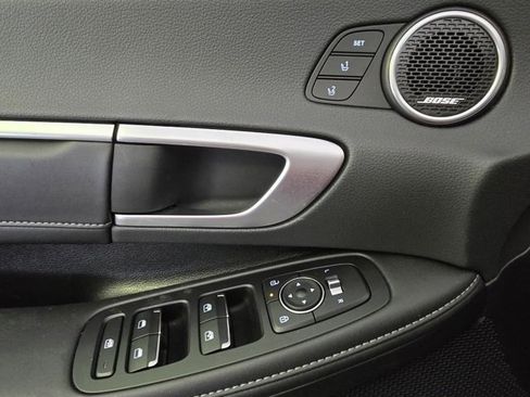 Used 2024 Hyundai Sonata Limited image 9