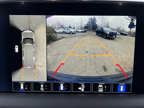 Used 2024 Chevrolet Tahoe High Country image 13