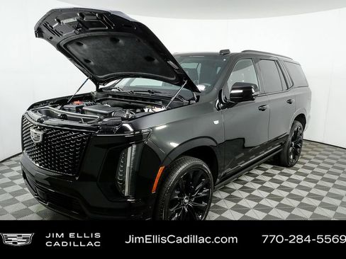 Used 2026 Cadillac Escalade Platinum Sport w/ LPO, ONYX Package image 10