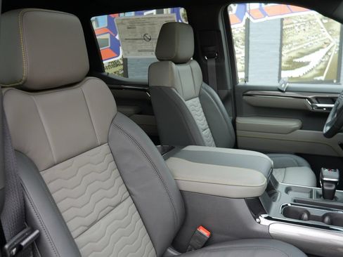New 2026 Chevrolet Silverado 1500 ZR2 AWD/4WD image 13