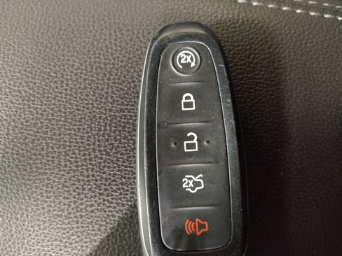 Used 2019 Ford Escape SE FWD image 32