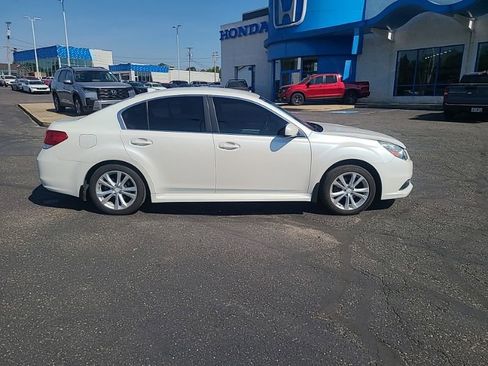 Used 2014 Subaru Legacy 2.5i Premium AWD/4WD image 6