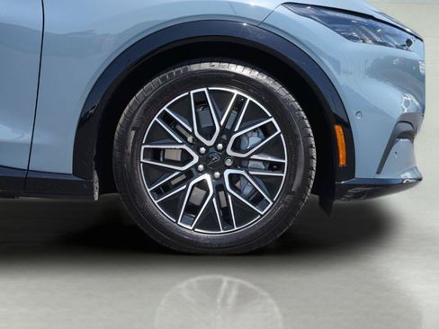 Used 2024 Ford Mustang Mach-E Premium AWD/4WD image 4