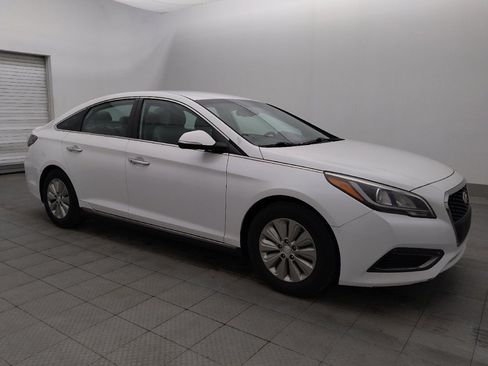 Used 2016 Hyundai Sonata SE FWD image 11