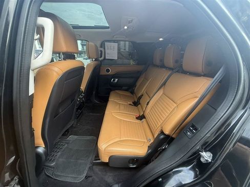 Used 2019 Land Rover Discovery HSE Luxury AWD/4WD image 23