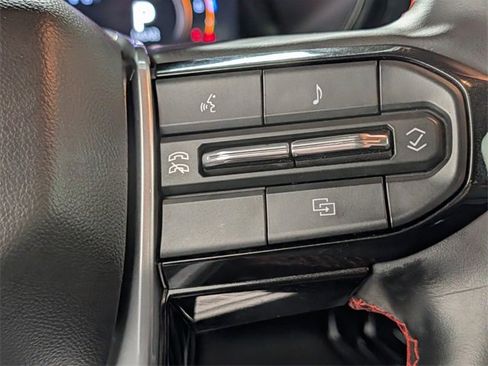 Used 2024 Chevrolet Colorado Z71 w/ Z71 Convenience Package 2 image 20