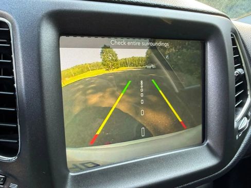 Used 2018 Jeep Compass Trailhawk image 35