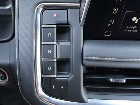 Used 2024 GMC Yukon SLT AWD/4WD image 20