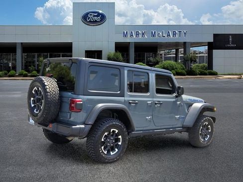 Used 2024 Jeep Wrangler Unlimited Rubicon 4xe AWD/4WD image 5