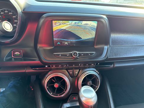 Used 2018 Chevrolet Camaro LT image 24