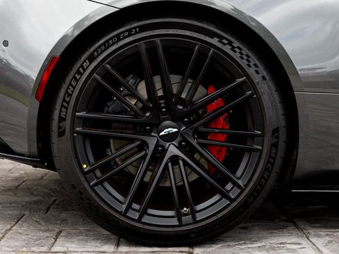 Used 2024 Aston Martin DB12 image 20