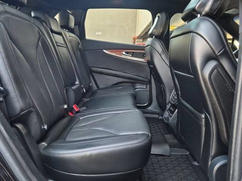 Used 2020 Lincoln Nautilus Reserve w/ Equipment Group 201A AWD/4WD image 18