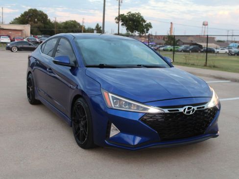 Used 2019 Hyundai Elantra Sport w/ Cargo Package image 3