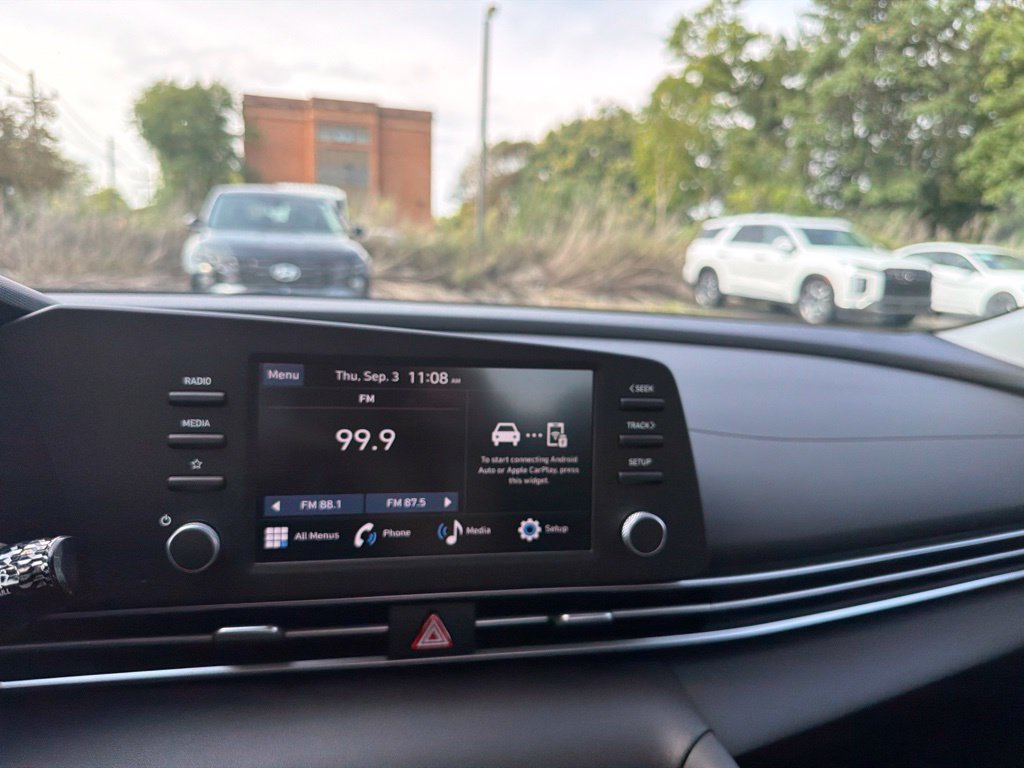 New 2026 Hyundai Elantra SE FWD image 19