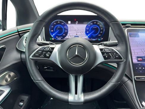 Used 2023 Mercedes-Benz EQE 500 4MATIC Sedan w/ Exclusive Trim Package image 19