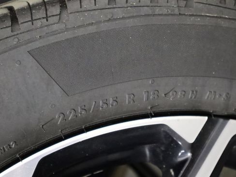 Used 2025 Jeep Compass Limited AWD/4WD image 39