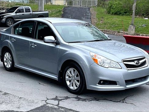 Used 2012 Subaru Legacy 2.5i Premium w/ All-Weather Pkg image 18