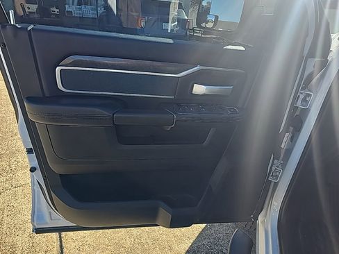 Used 2021 RAM 2500 Big Horn w/ Level B Equipment Group image 18