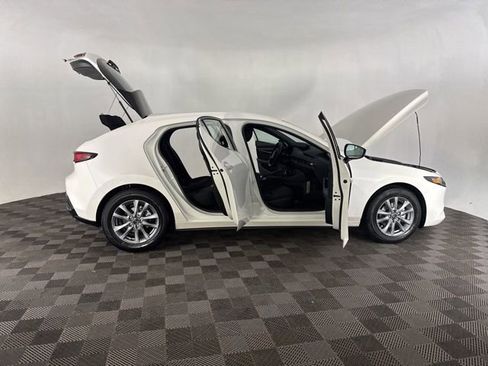 New 2026 MAZDA MAZDA3 s FWD image 13