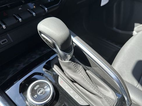 New 2026 GMC Canyon Elevation w/ Convenience Package image 25