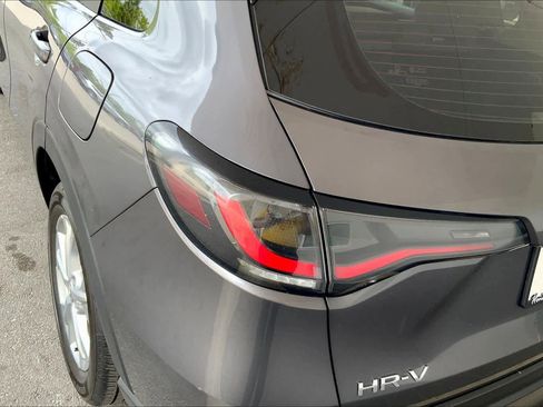 Used 2025 Honda HR-V LX image 28